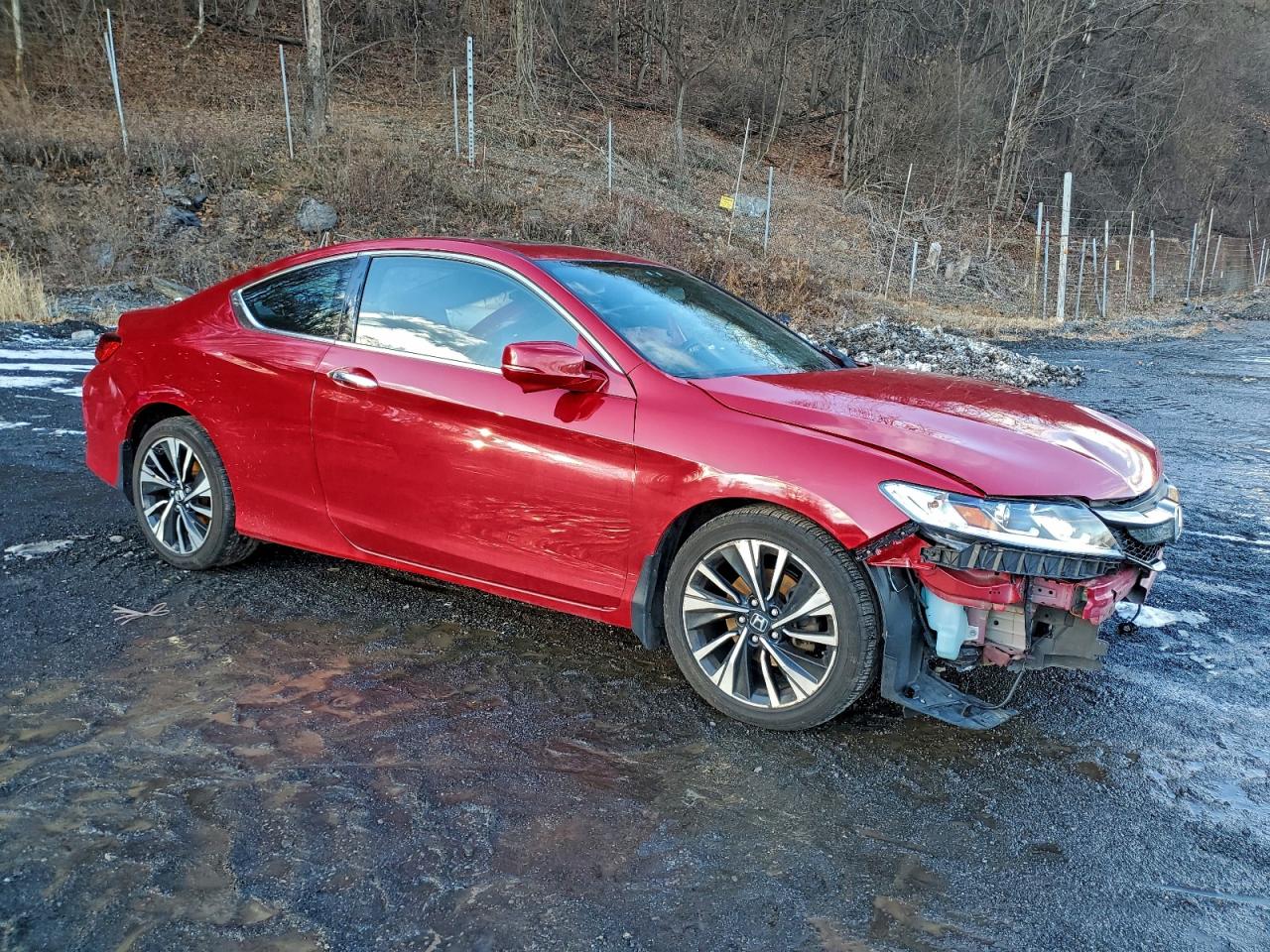 2017 HONDA ACCORD EX photo 4