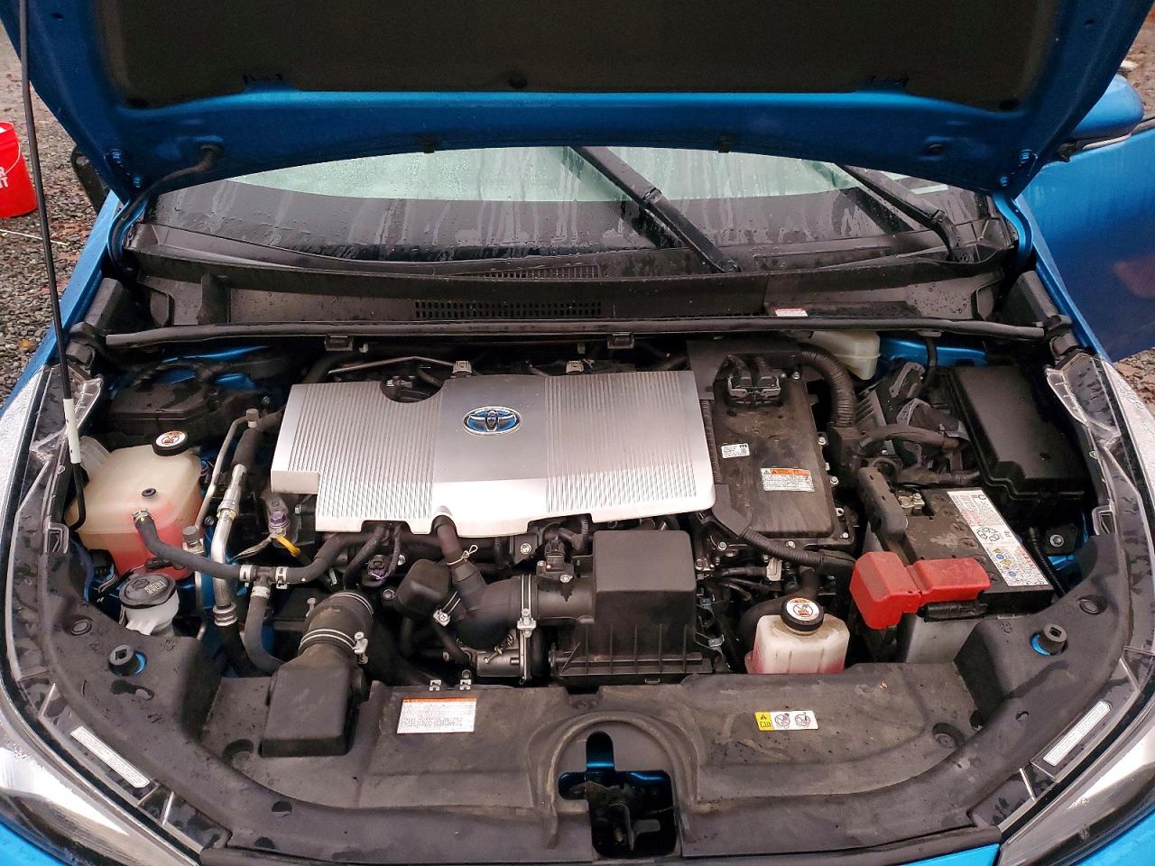 2019 TOYOTA PRIUS photo 12