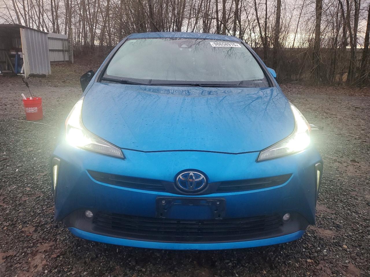 2019 TOYOTA PRIUS photo 5