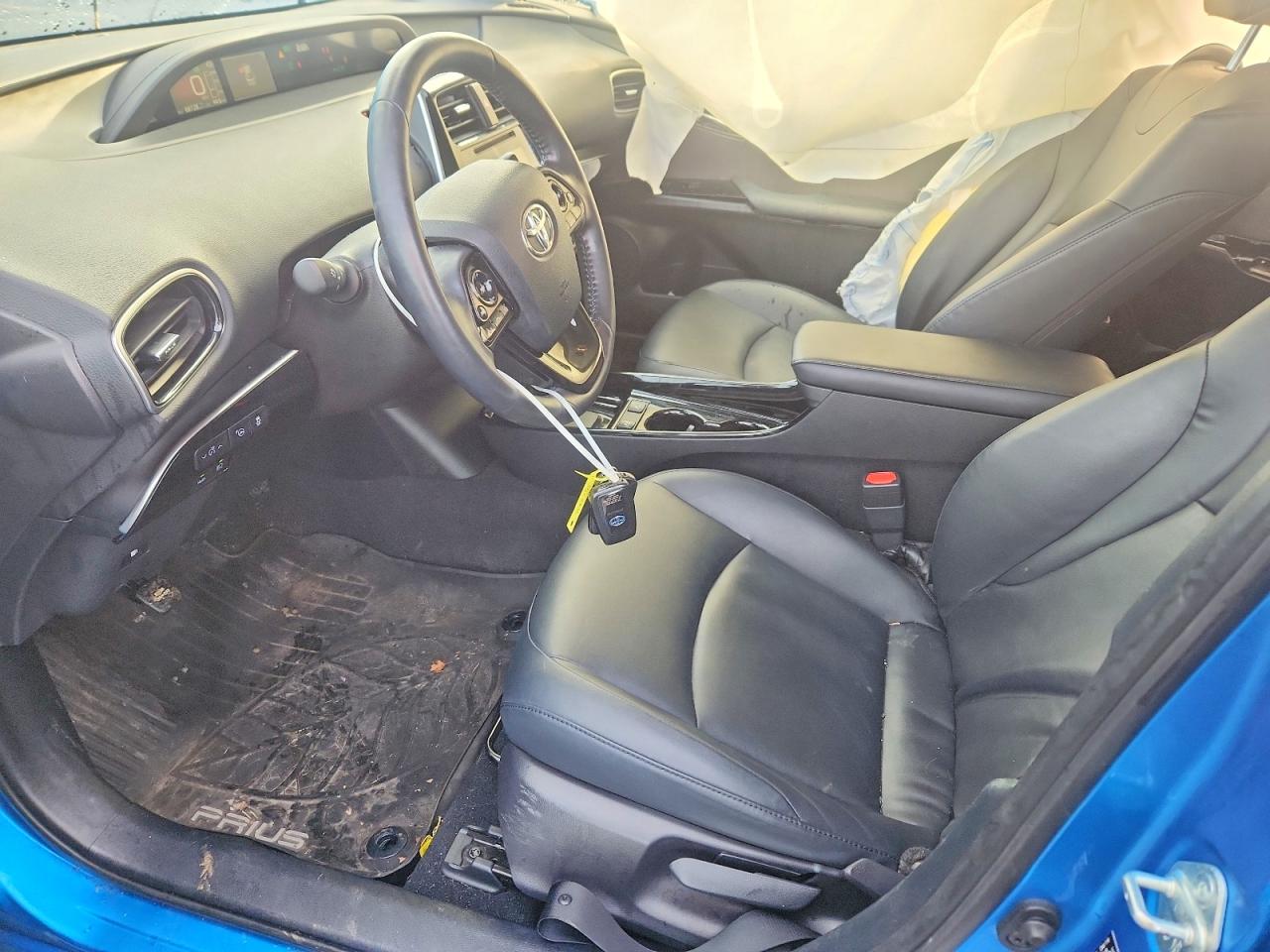 2019 TOYOTA PRIUS photo 7