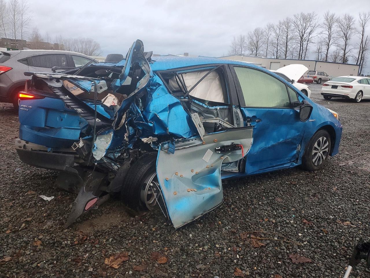 2019 TOYOTA PRIUS photo 3