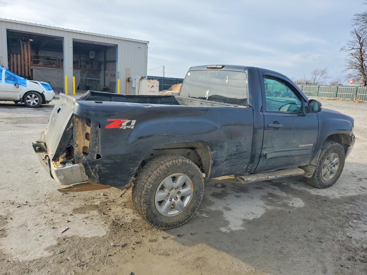 2011 GMC SIERRA K1500 SLE photo 3