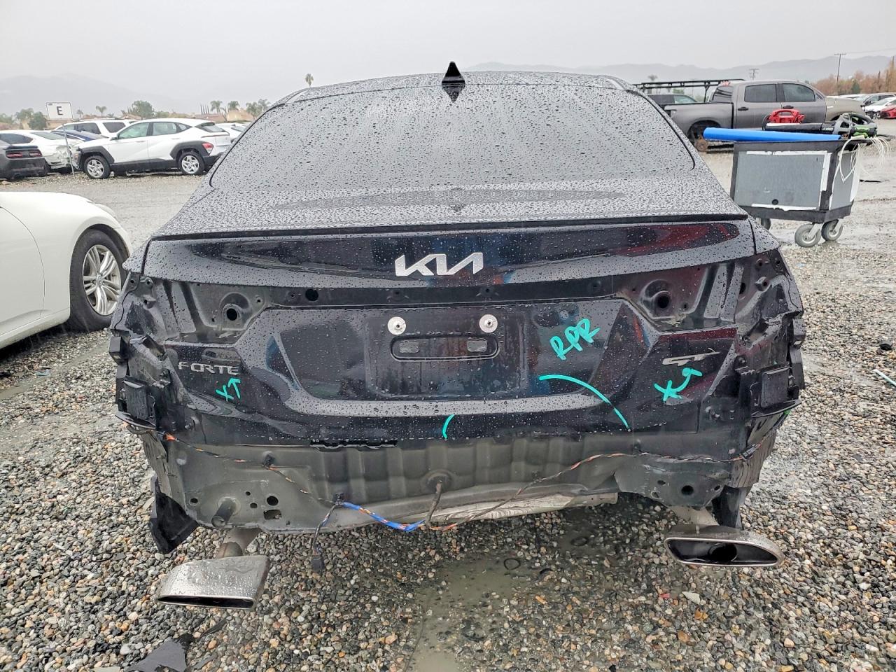 2023 KIA FORTE GT photo 6