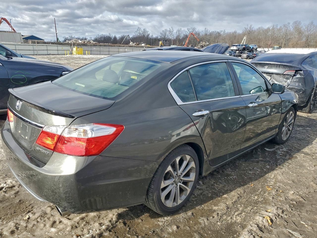 2013 HONDA ACCORD SPORT photo 3