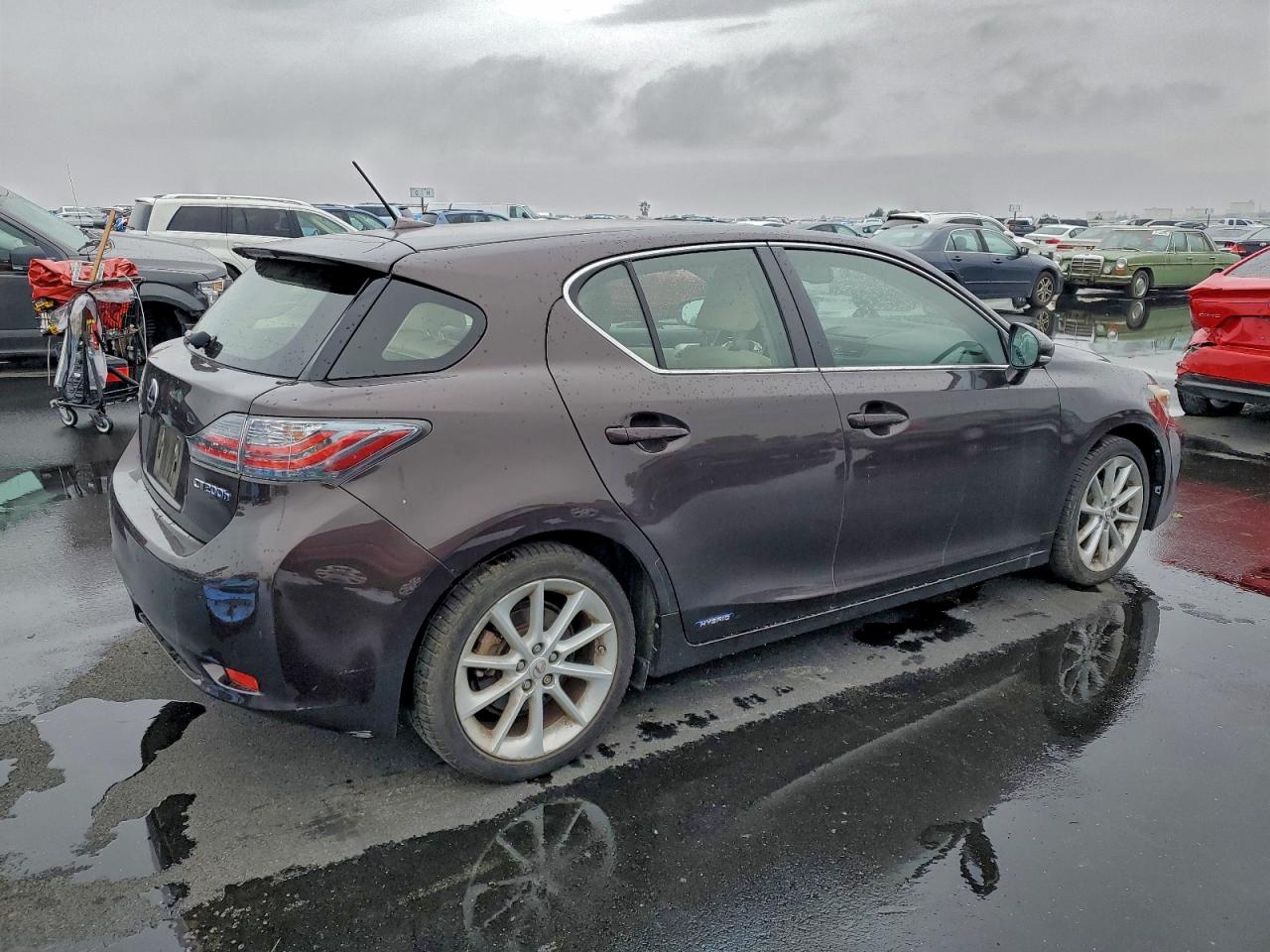 2012 LEXUS CT 200 photo 3
