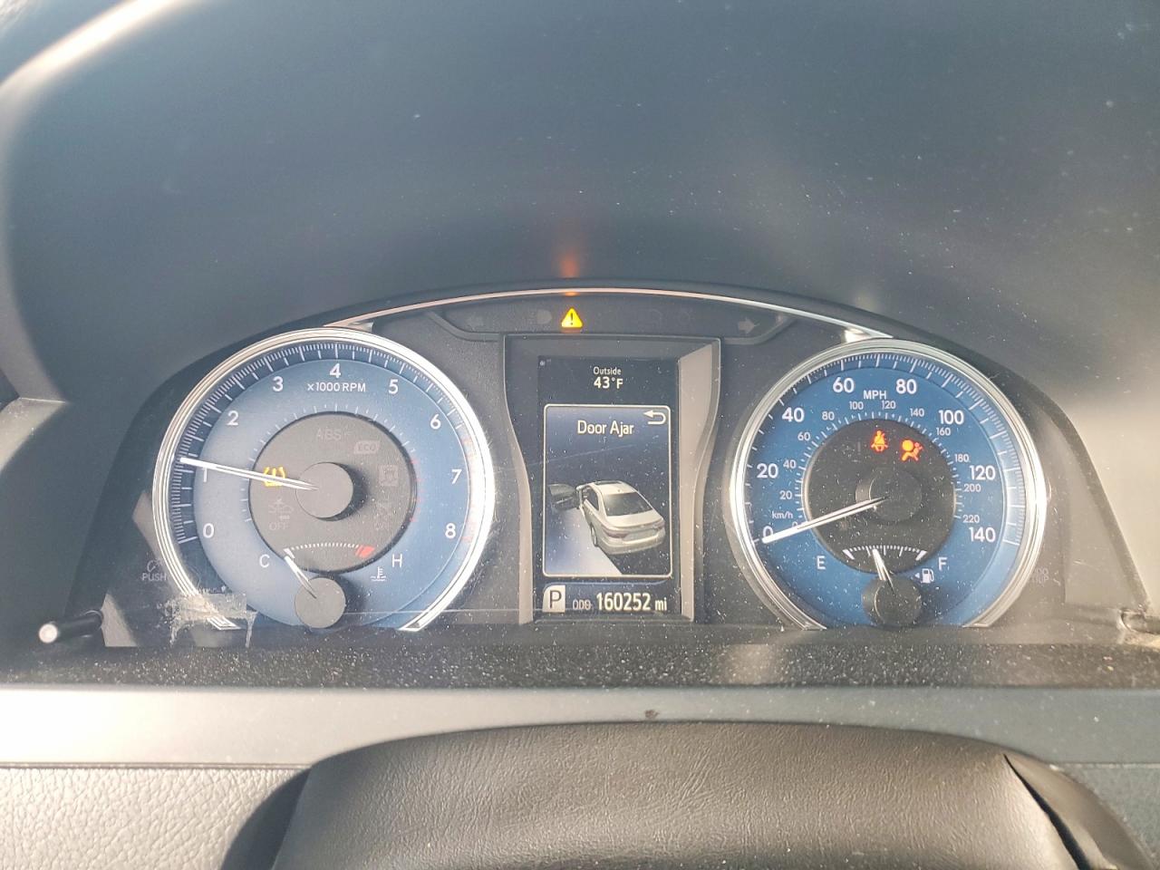 2017 TOYOTA CAMRY LE photo 9