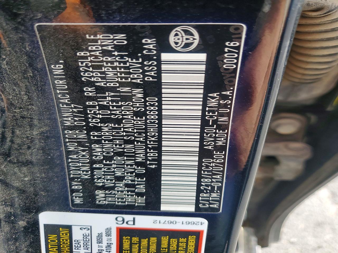 2017 TOYOTA CAMRY LE photo 12