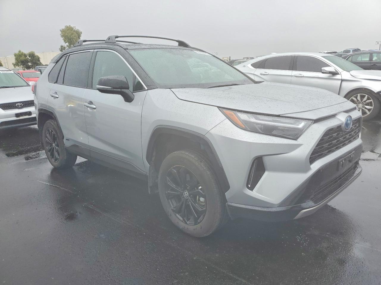 2024 TOYOTA RAV4 XSE photo 4
