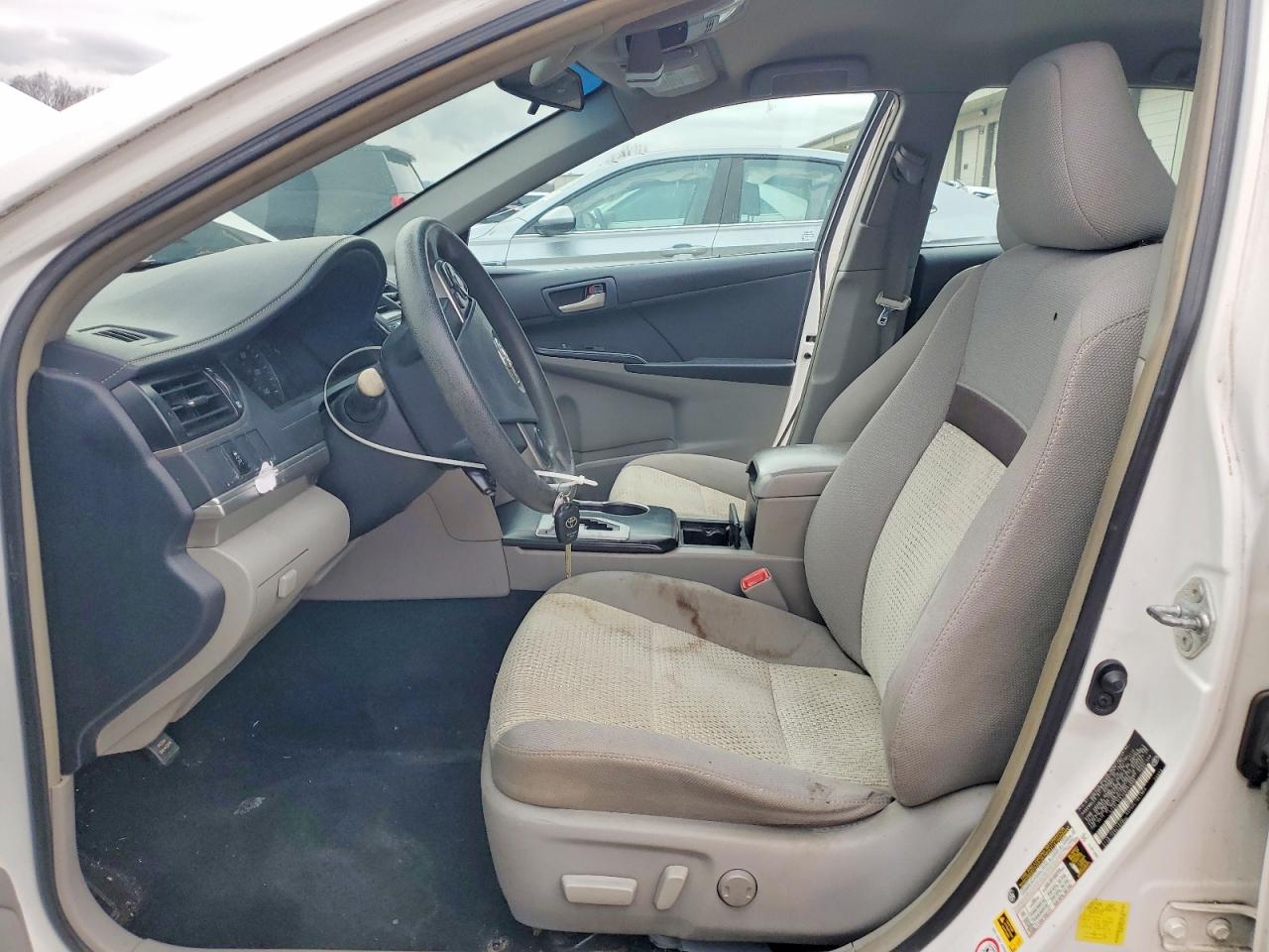 2012 TOYOTA CAMRY photo 7