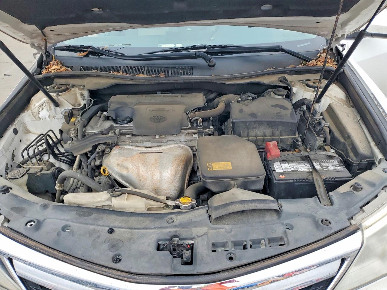 2012 TOYOTA CAMRY photo 11
