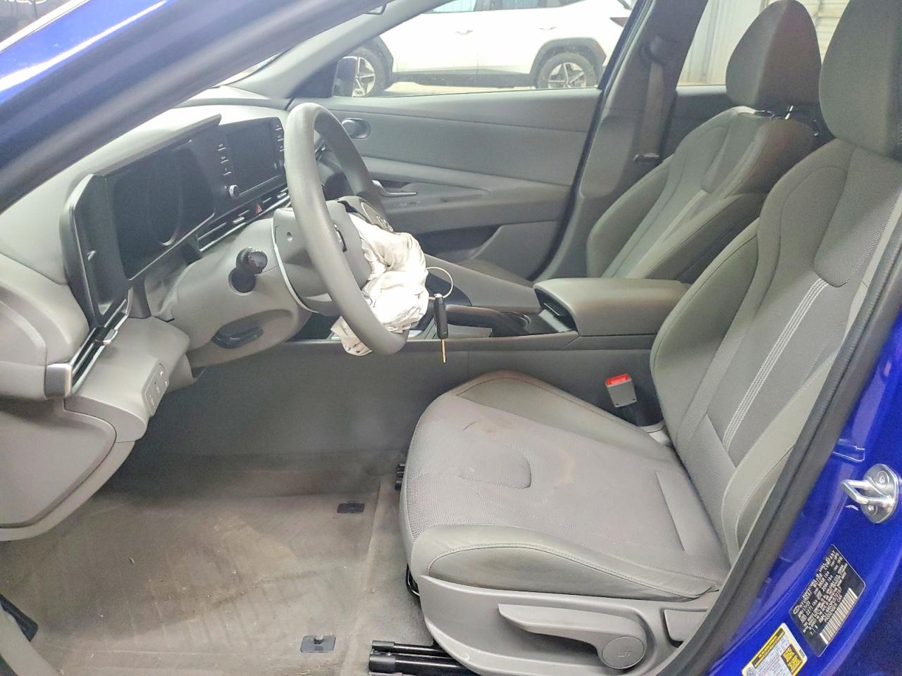 2023 HYUNDAI ELANTRA SE photo 7