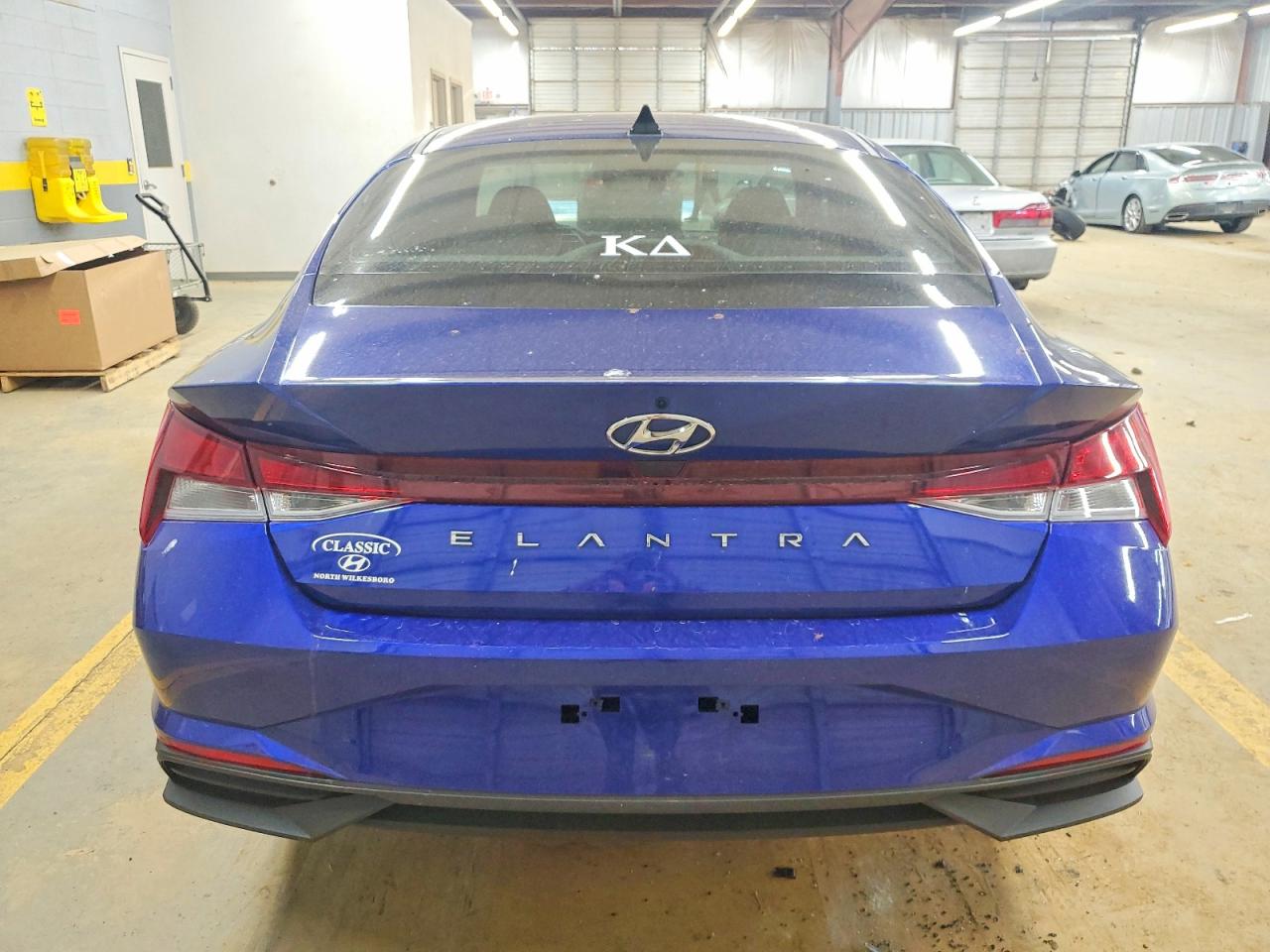 2023 HYUNDAI ELANTRA SE photo 6