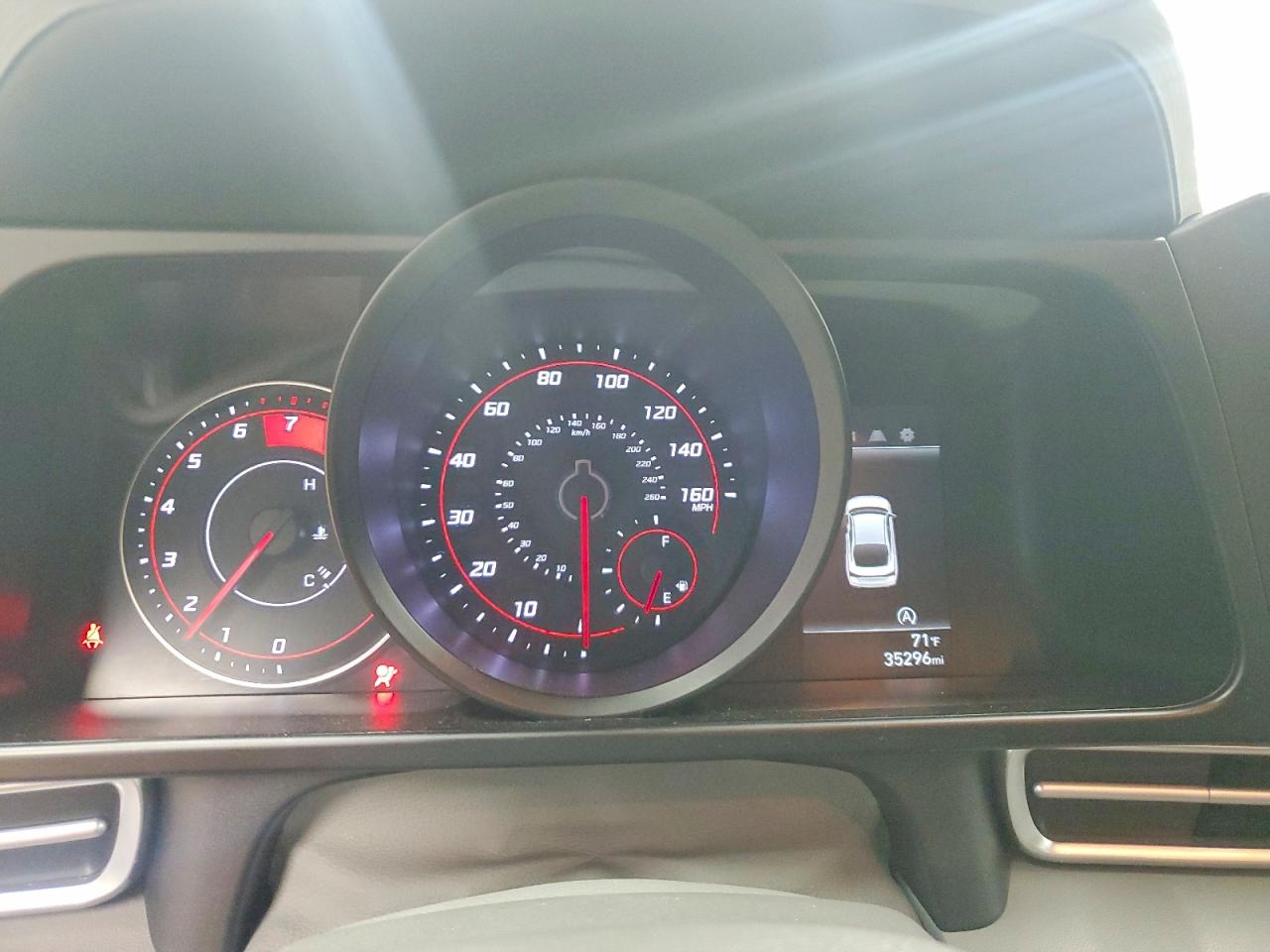 2023 HYUNDAI ELANTRA SE photo 9