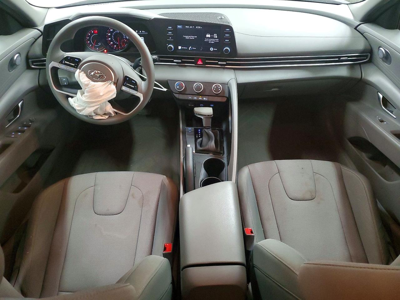2023 HYUNDAI ELANTRA SE photo 8
