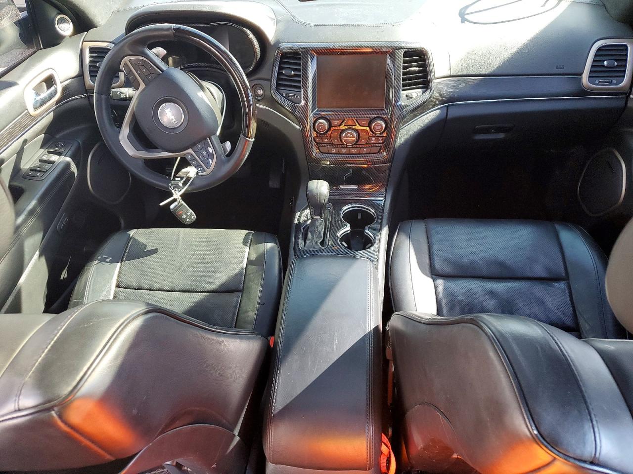 2016 JEEP GRAND CHEROKEE SUMMIT photo 8