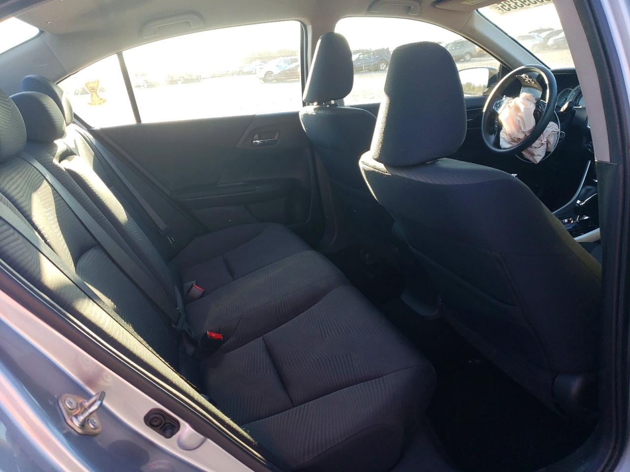2016 HONDA ACCORD LX photo 28