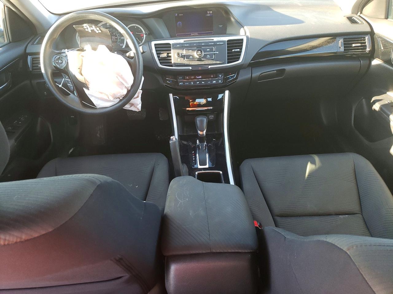 2016 HONDA ACCORD LX photo 22