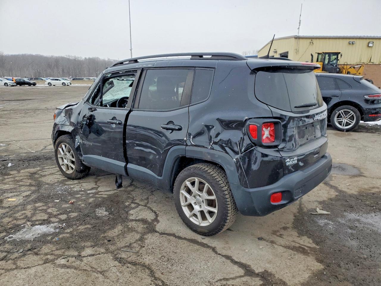 2019 JEEP RENEGADE LATITUDE photo 2