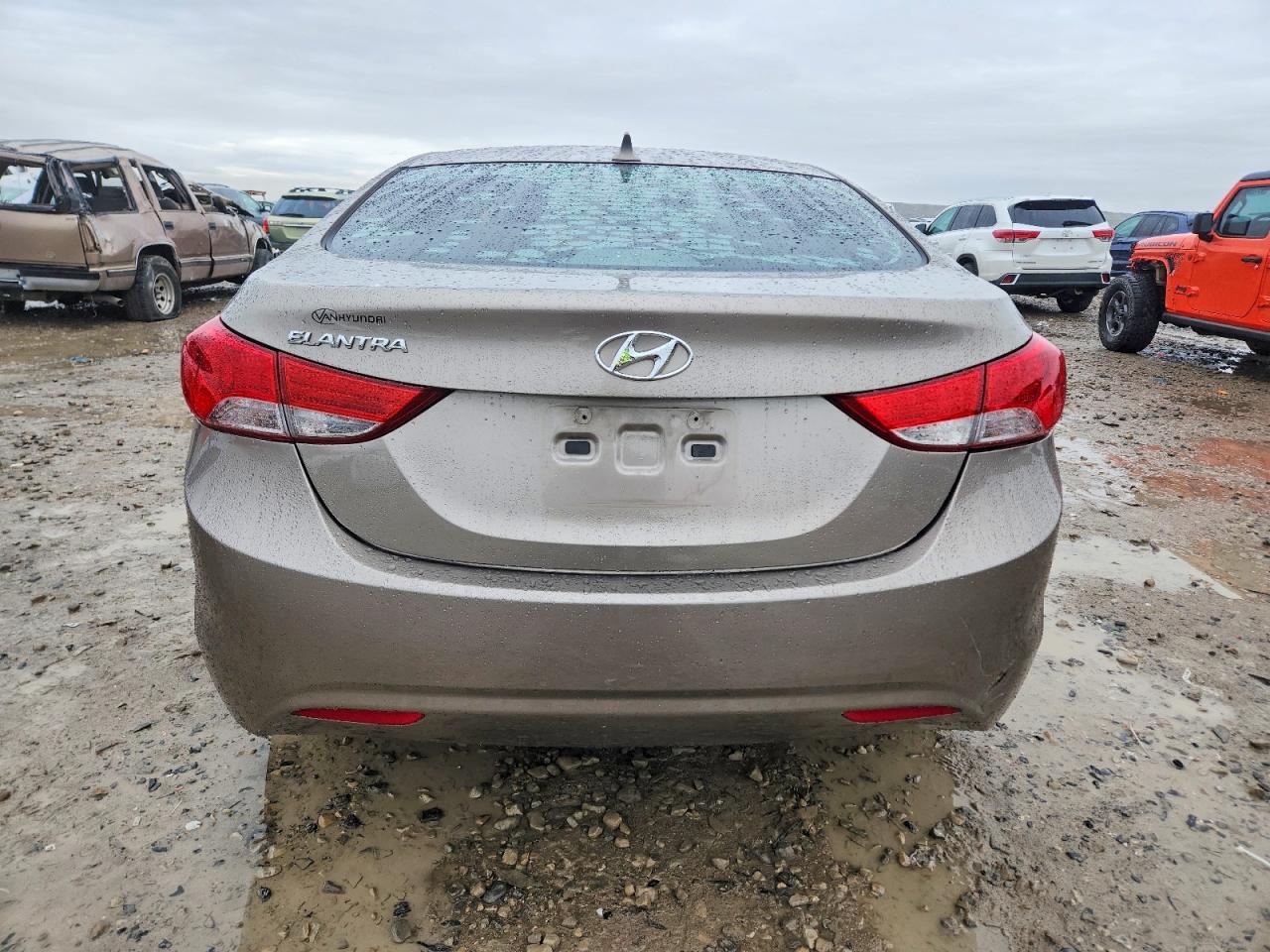 2013 HYUNDAI ELANTRA GLS photo 6