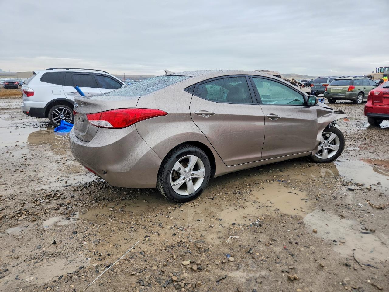 2013 HYUNDAI ELANTRA GLS photo 3