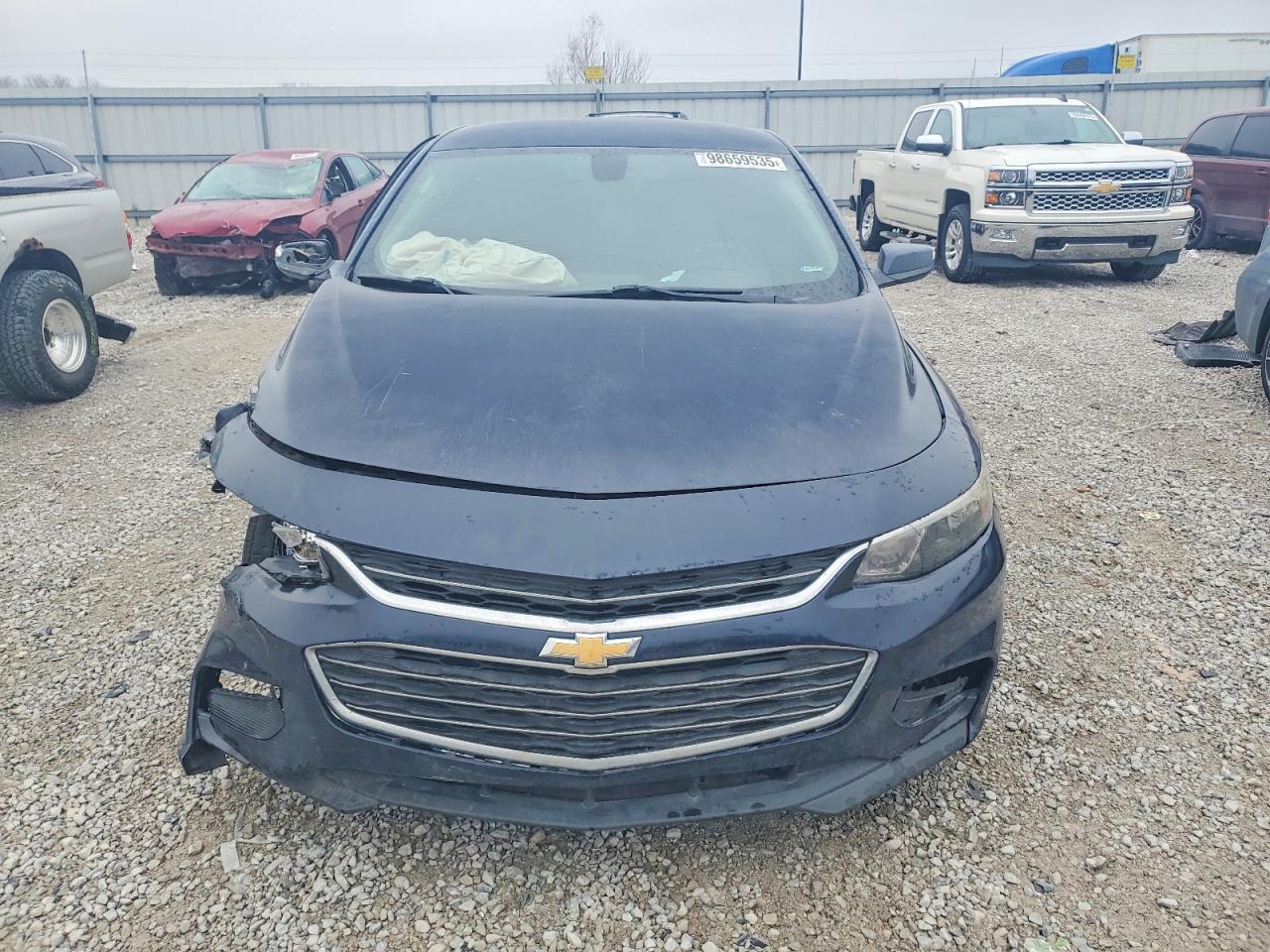 2017 CHEVROLET MALIBU LT photo 5