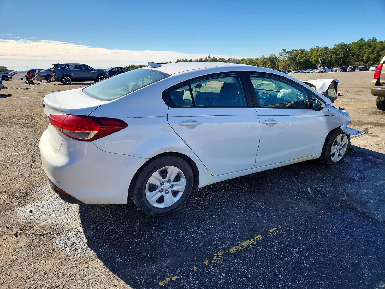 2018 KIA FORTE LX photo 3