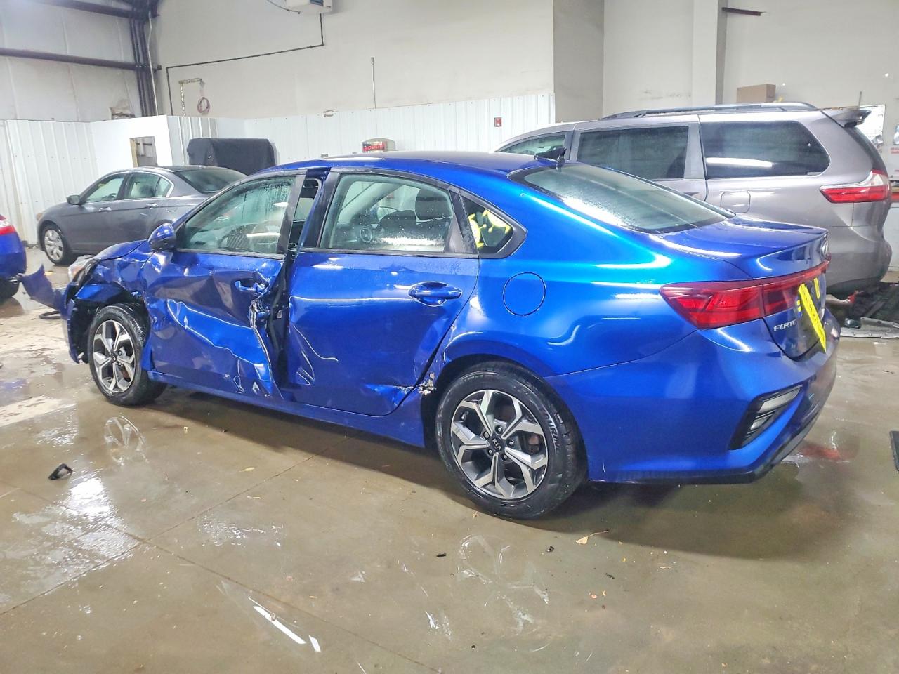 2020 KIA FORTE FE photo 2