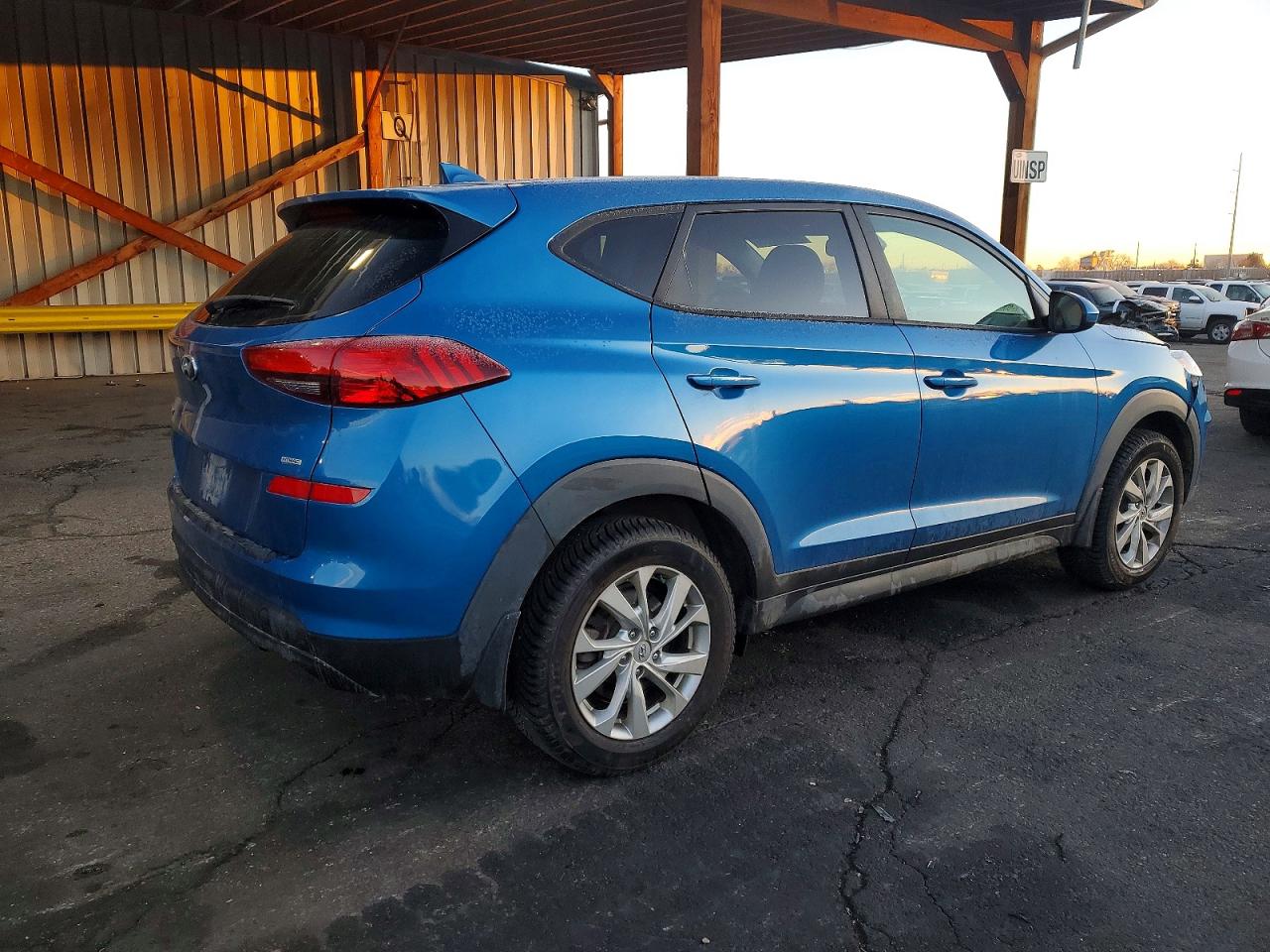 2021 HYUNDAI TUCSON SE photo 3