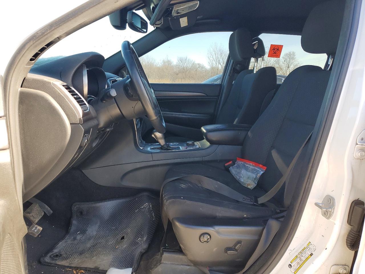 2018 JEEP GRAND CHEROKEE LAREDO photo 13