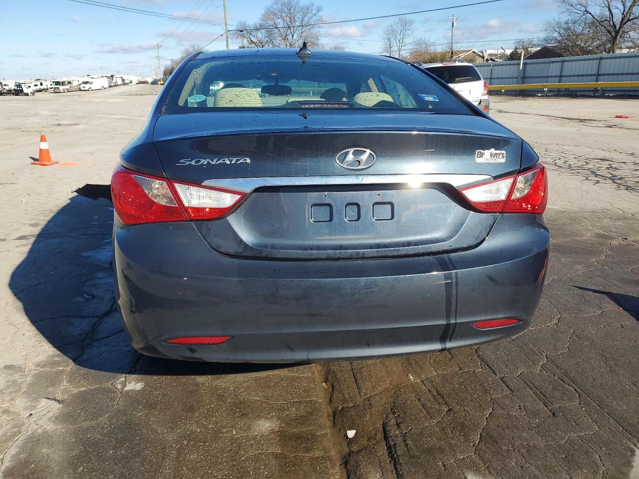 2013 HYUNDAI SONATA GLS photo 6