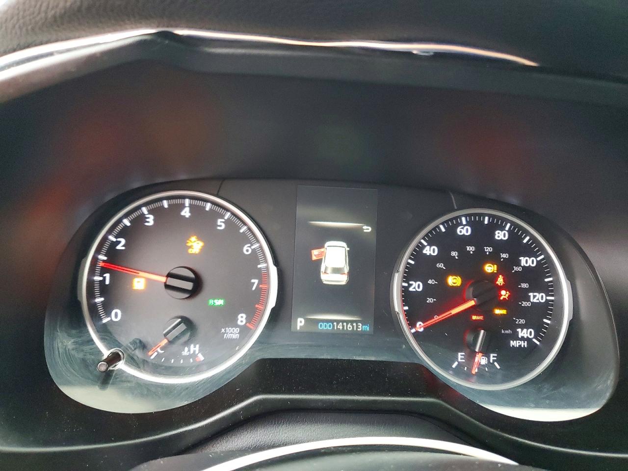 2019 TOYOTA RAV4 LE photo 9