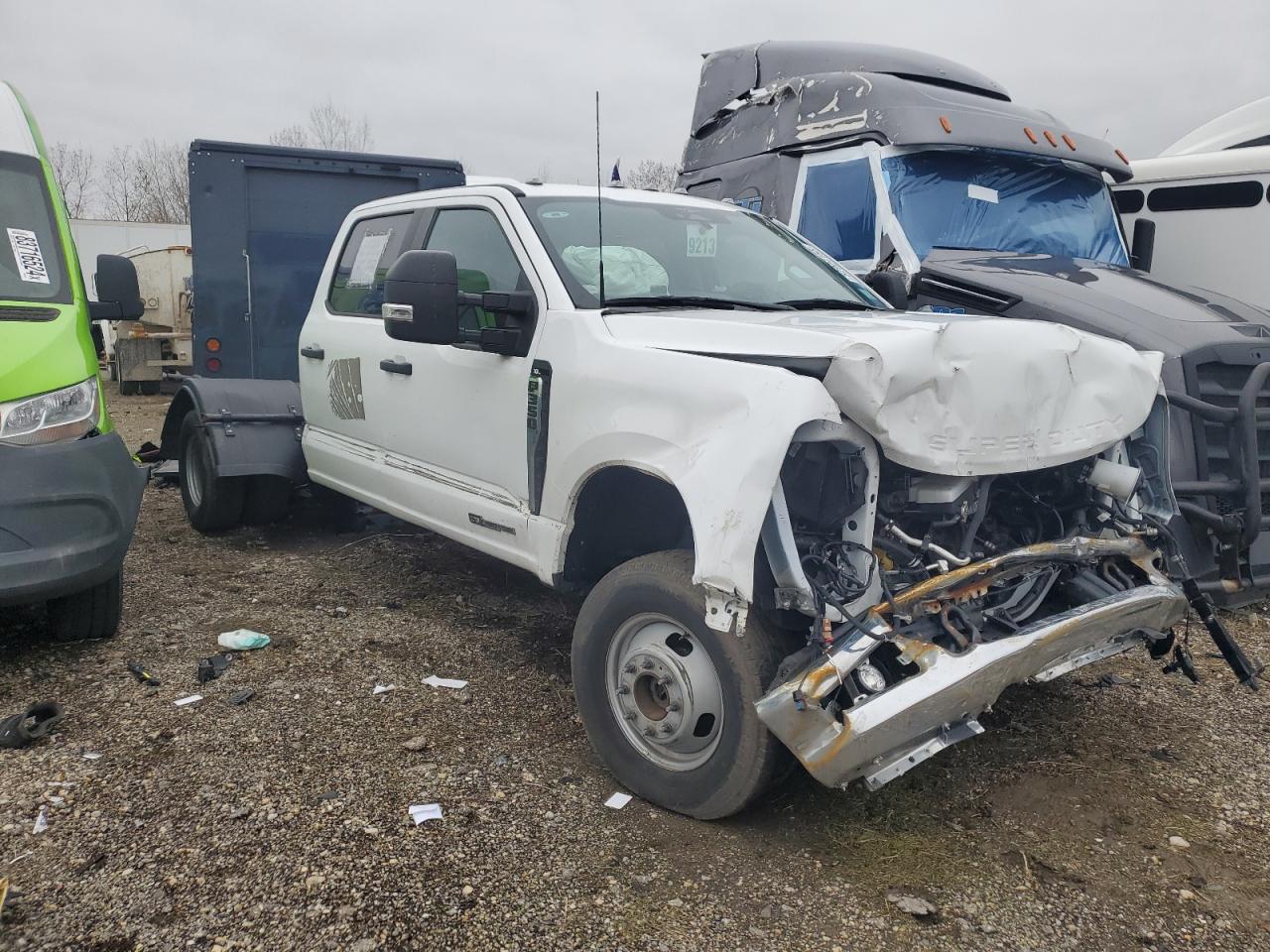 2023 FORD F350 SUPER DUTY photo 4