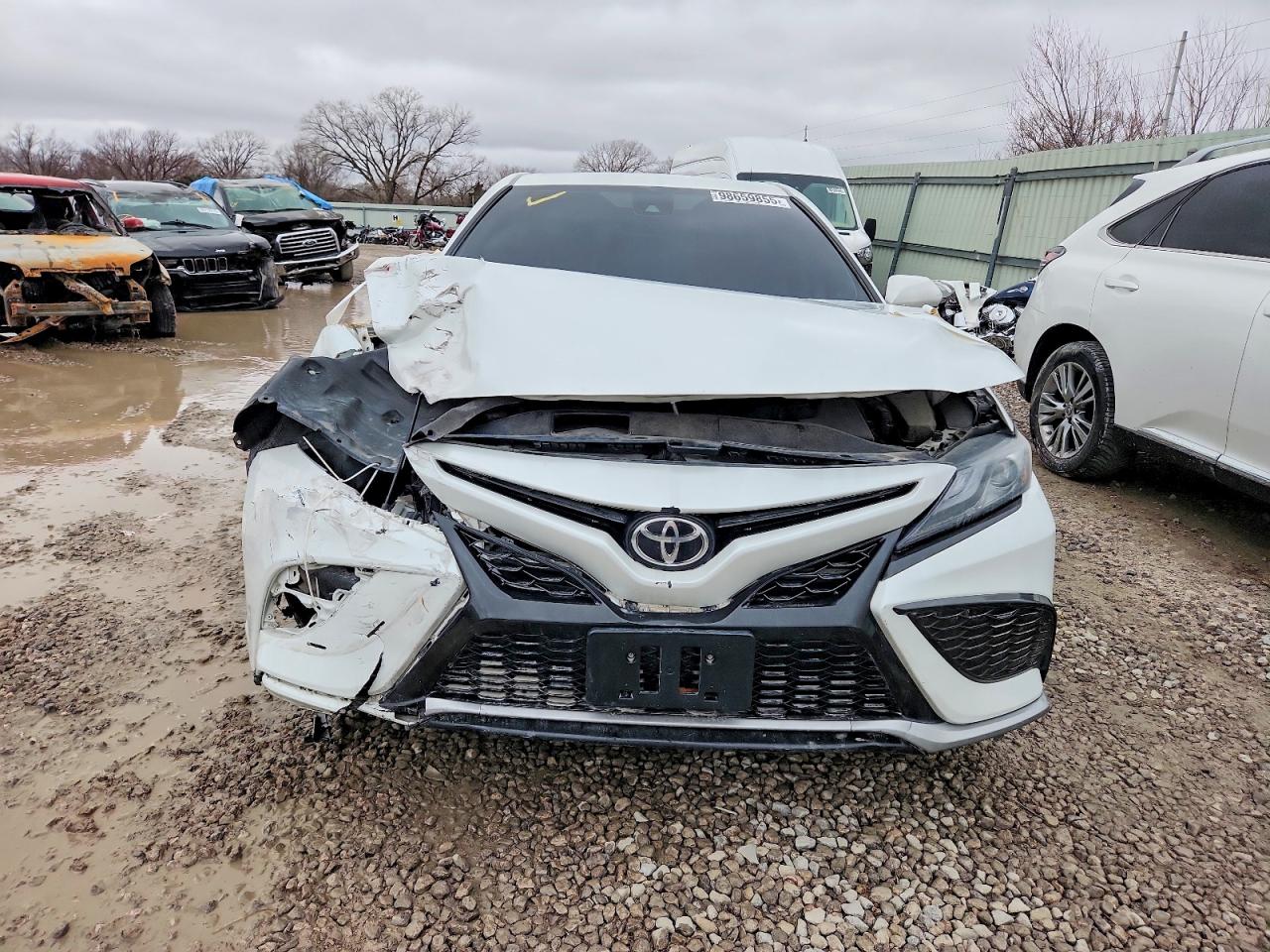 2021 TOYOTA CAMRY XSE photo 5