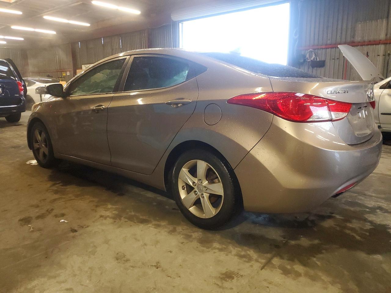 2012 HYUNDAI ELANTRA GLS photo 2