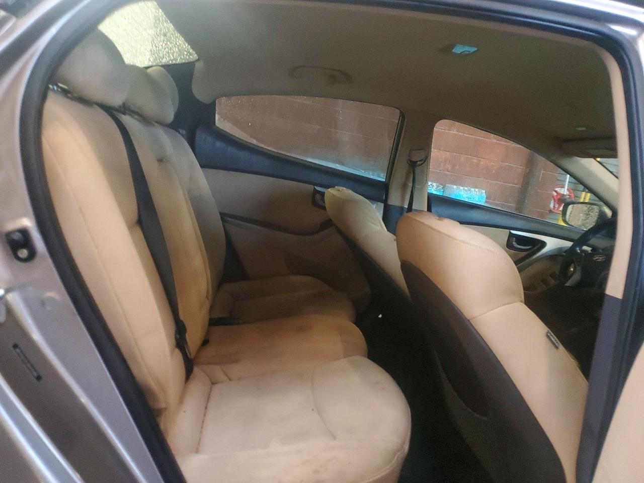 2012 HYUNDAI ELANTRA GLS photo 10