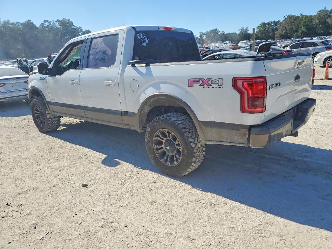 2015 FORD F150 SUPERCREW photo 2