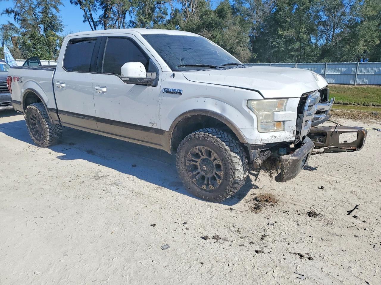 2015 FORD F150 SUPERCREW photo 4
