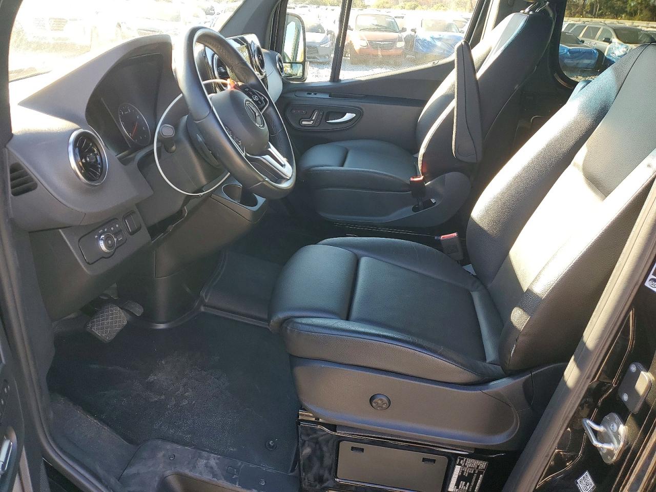 2024 MERCEDES-BENZ SPRINTER 2500 photo 7