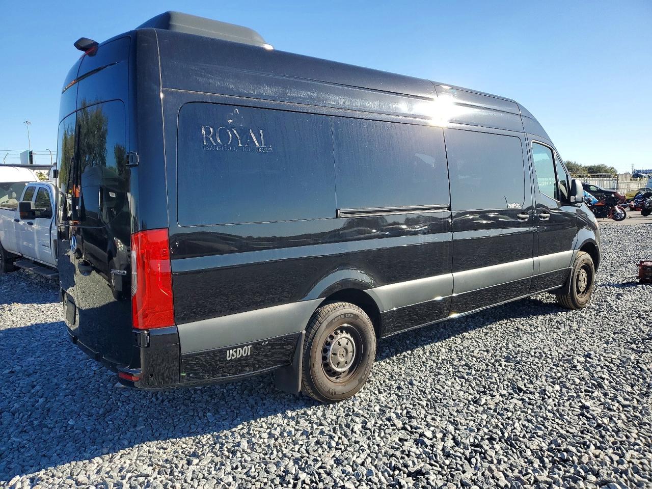 2024 MERCEDES-BENZ SPRINTER 2500 photo 3