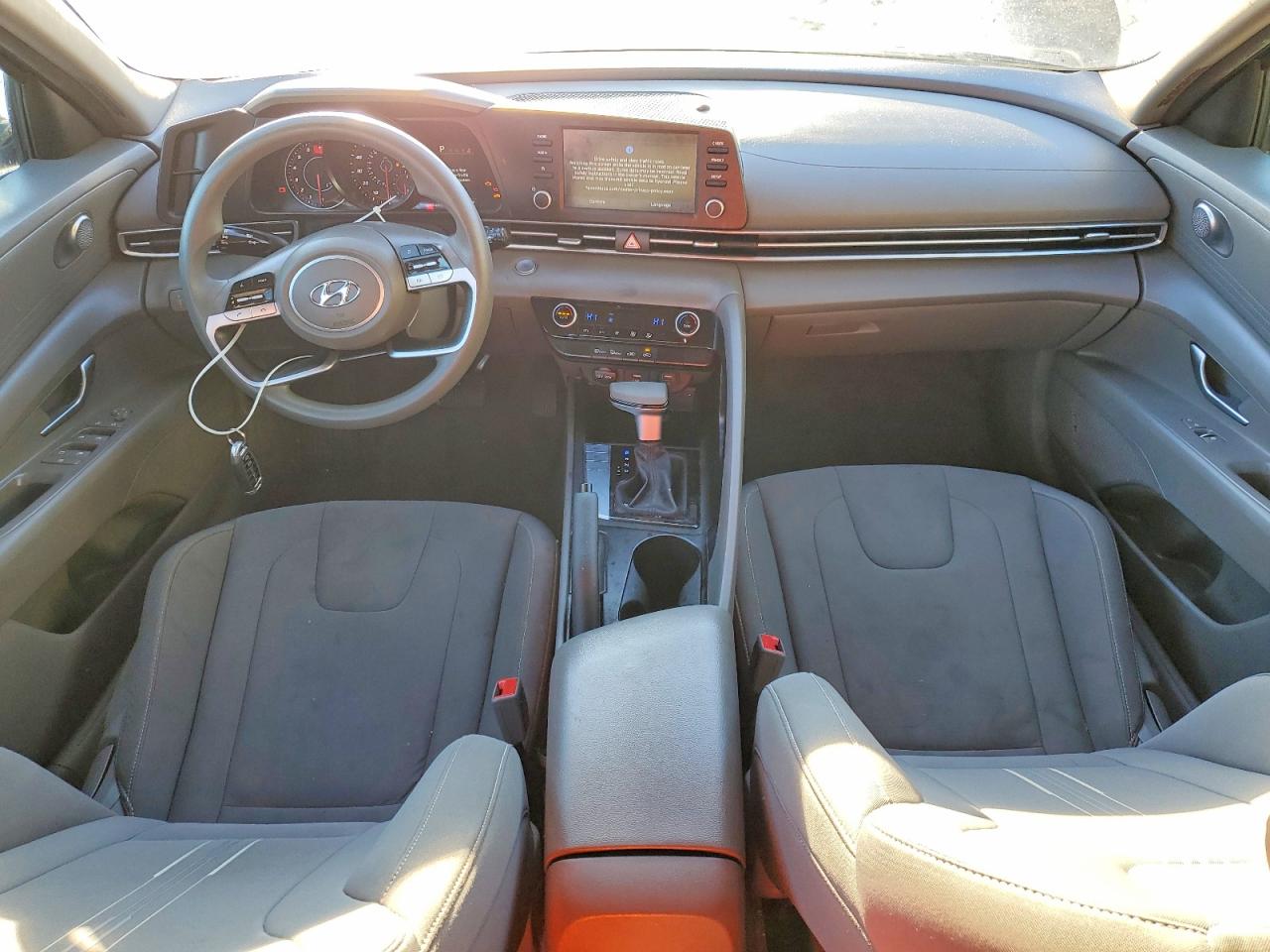 2022 HYUNDAI ELANTRA SEL photo 8