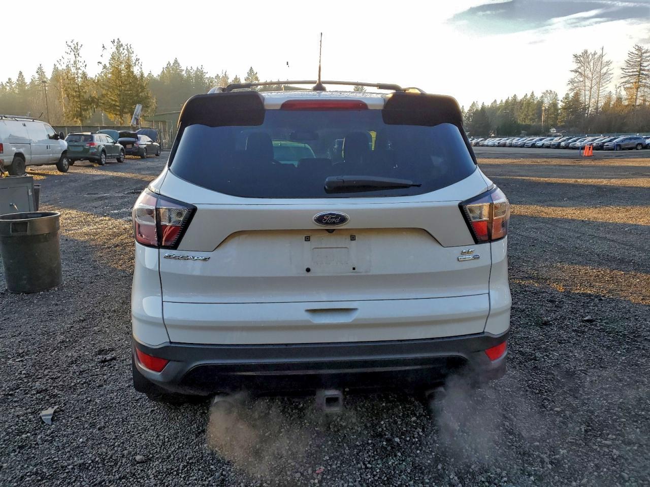 2018 FORD ESCAPE SE photo 11