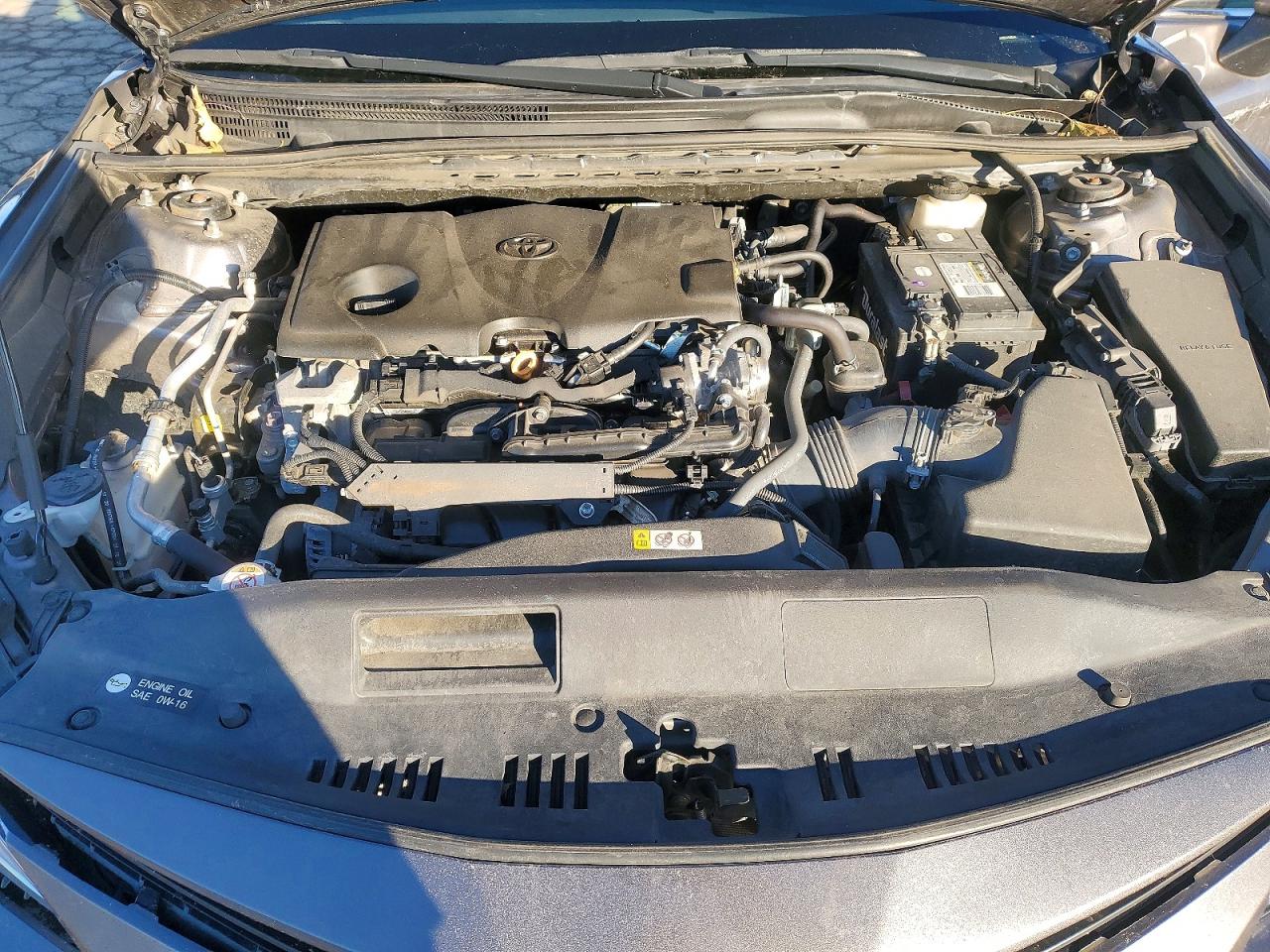 2021 TOYOTA CAMRY LE photo 11