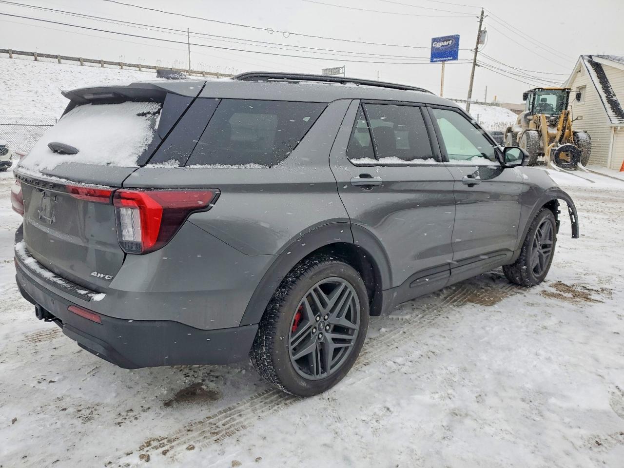 2025 FORD EXPLORER ST-LINE photo 3
