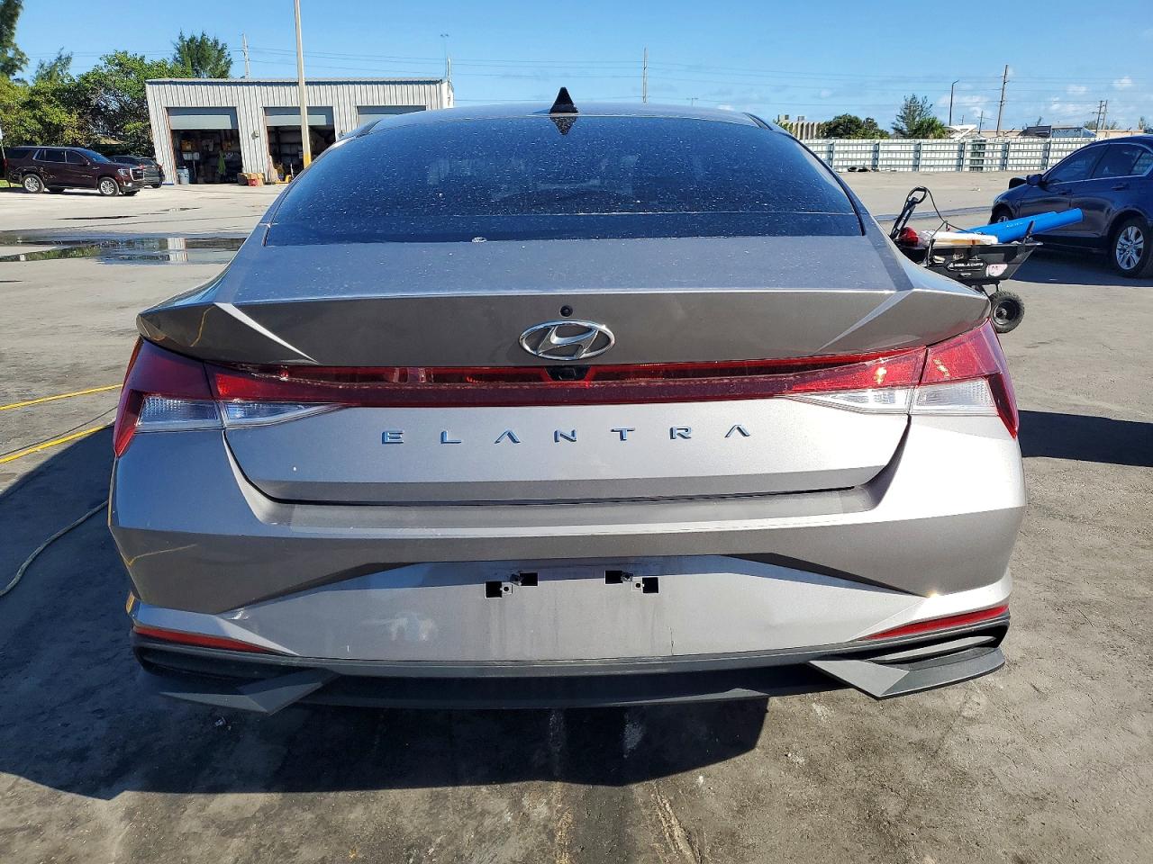 2023 HYUNDAI ELANTRA SEL photo 6