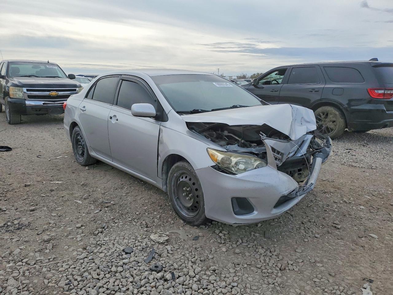2013 TOYOTA COROLLA BASE photo 4