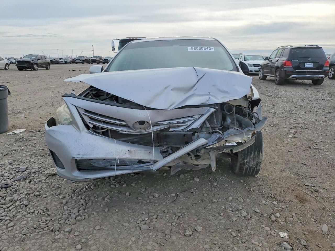 2013 TOYOTA COROLLA BASE photo 5