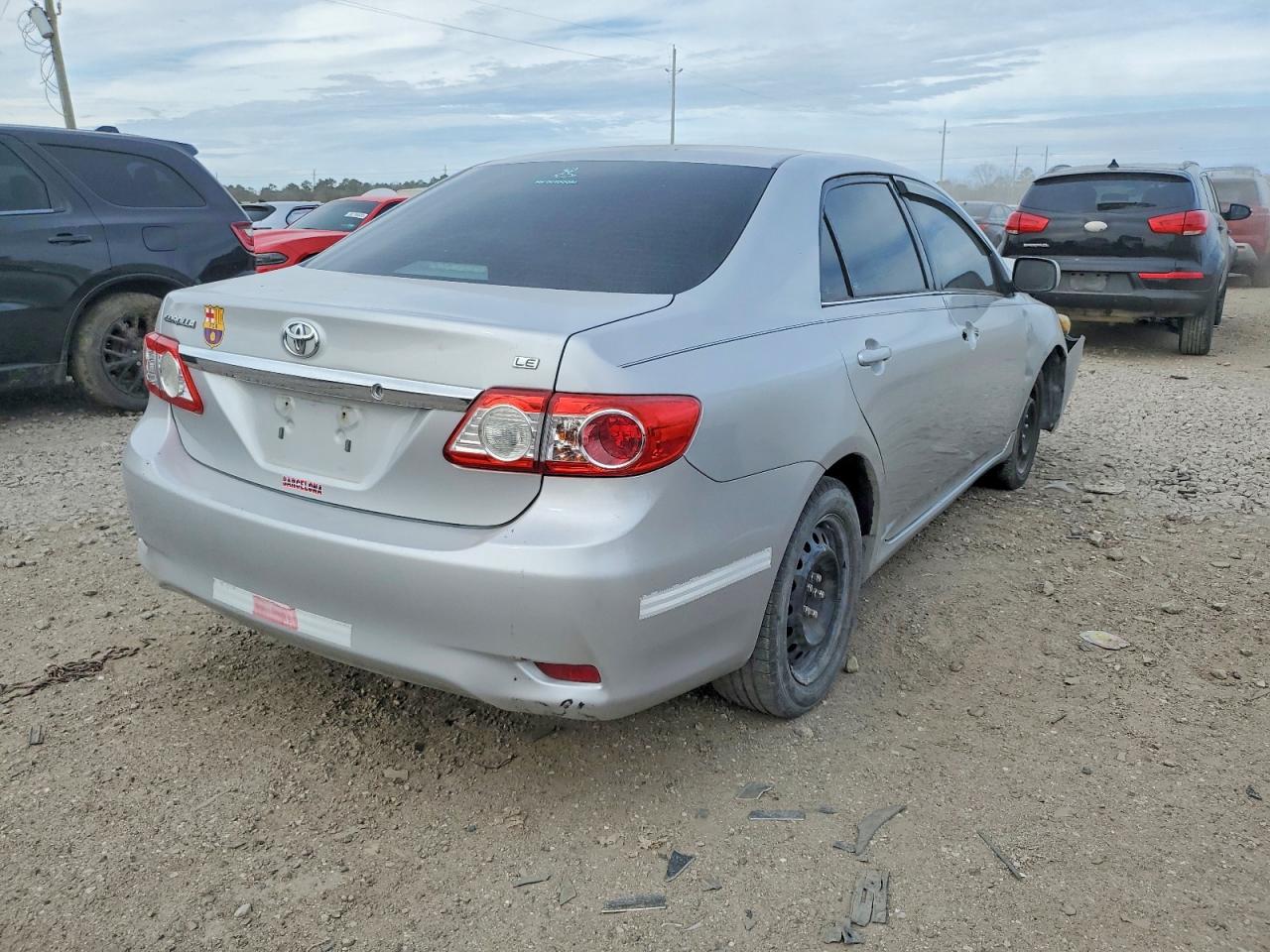 2013 TOYOTA COROLLA BASE photo 3
