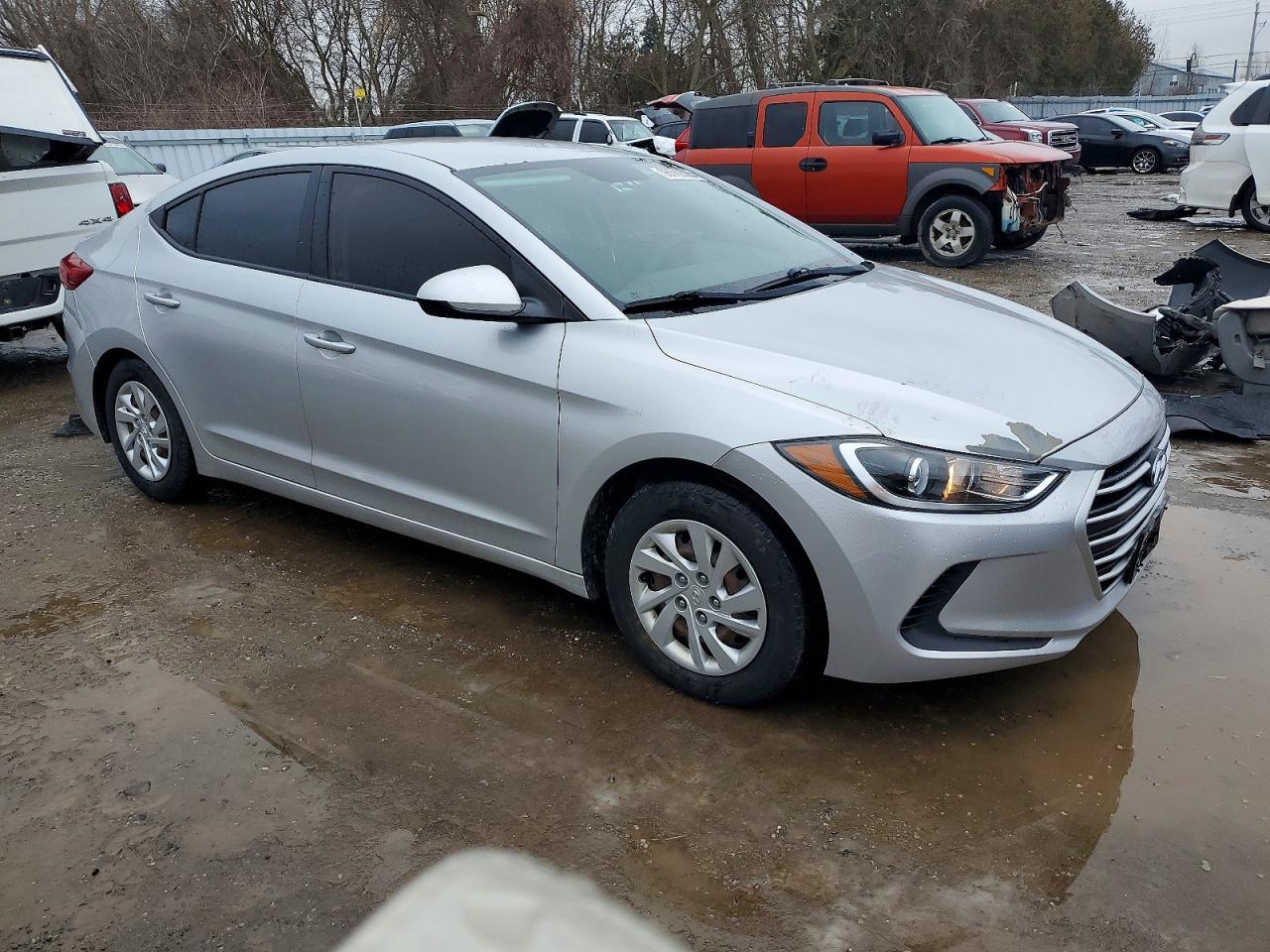 2017 HYUNDAI ELANTRA SE photo 4