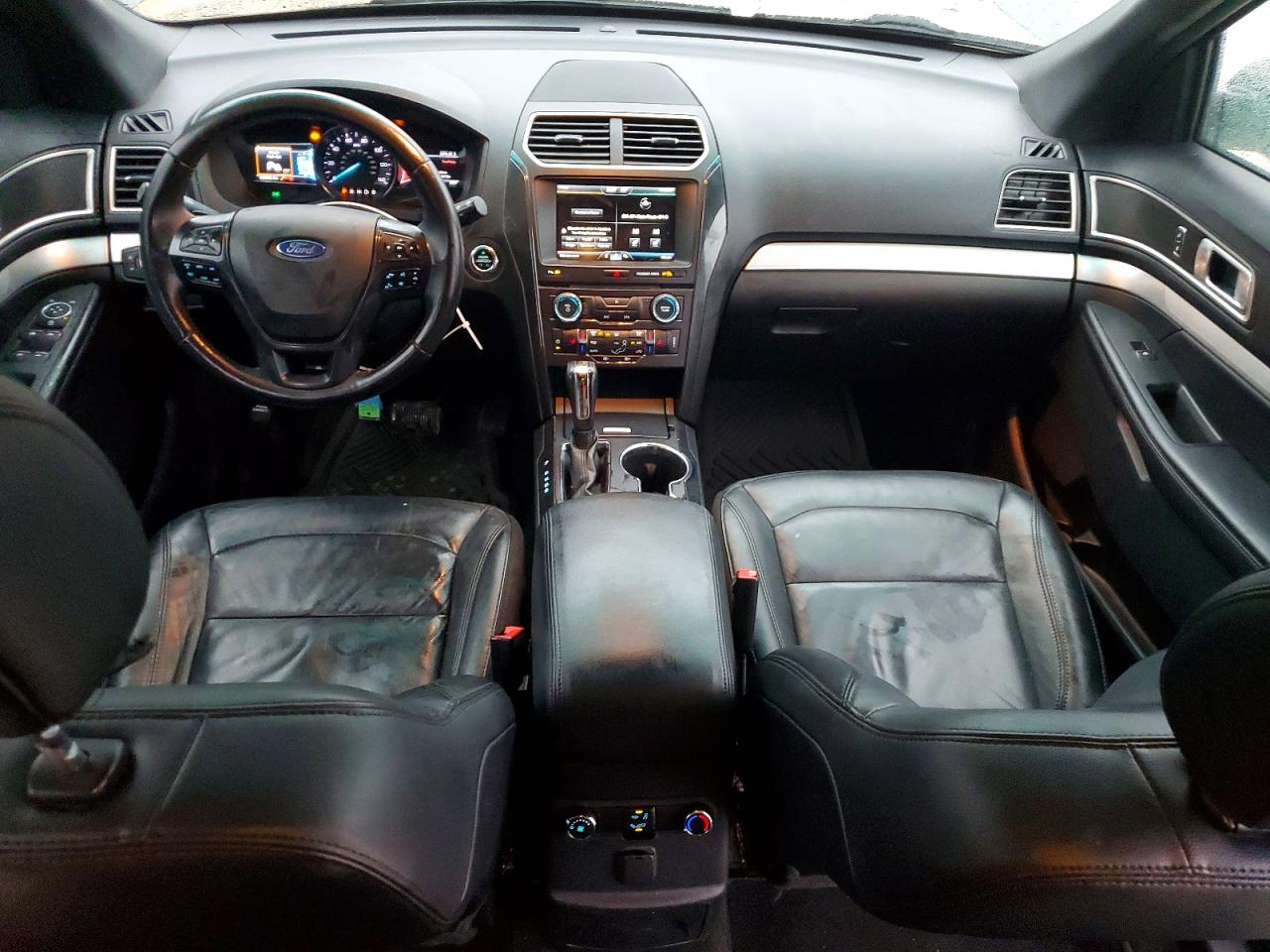 2016 FORD EXPLORER XLT photo 8