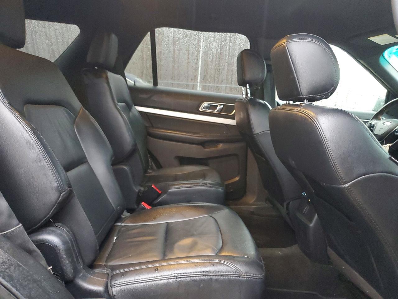2016 FORD EXPLORER XLT photo 11